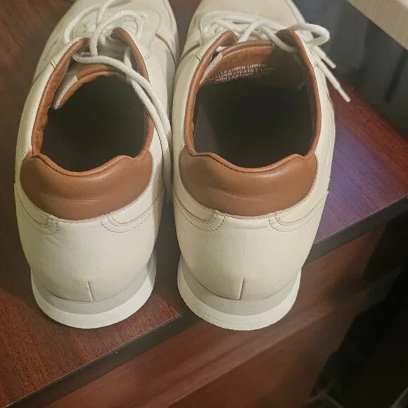 Moral Code sneakers - Picture 2 of 3